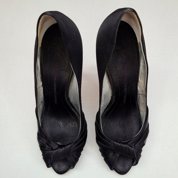 Giuseppe Zanotti Black Sandal - Picture 13 of 14